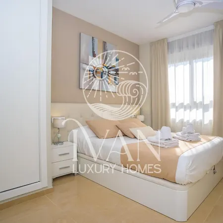 Casa Mural Ivan Luxury Homes 6ªpta Esquinero Norte 1ª Linea * El Borseral